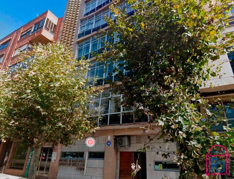 Oficina en venta y alquiler León. Ref: 21525. Inmobiliaria R3