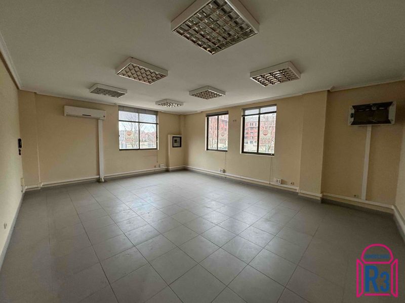 Local Comercial en alquiler León. Ref: 21726. Inmobiliaria R3