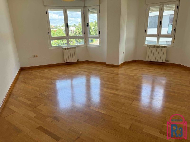Apartamento en venta Villaobispo De Las Regueras, León. Ref: 21799. Inmobiliaria R3