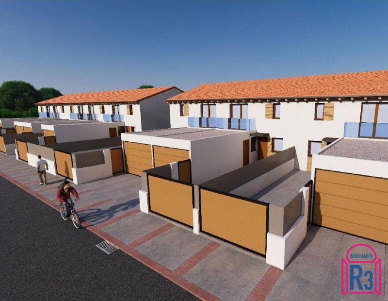 Chalet Adosado en venta La Virgen del Camino, León. Ref: 21806. Inmobiliaria R3