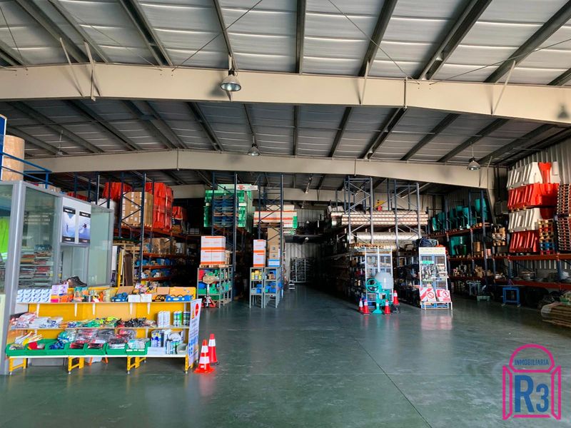 Nave Industrial en venta Trobajo del Camino, León. Ref: 21810. Inmobiliaria R3