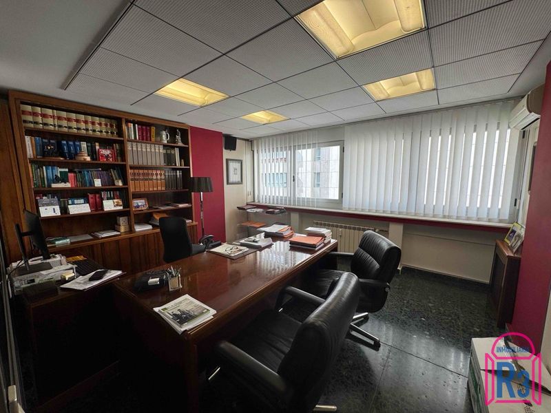 Oficina en venta León. Ref: 21900. Inmobiliaria R3