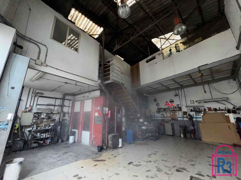 Nave Industrial en venta Armunia, León. Ref: 22027. Inmobiliaria R3