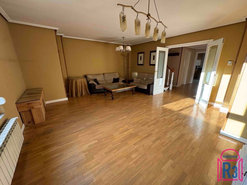 Dúplex en venta León. Ref: 22084. Inmobiliaria R3