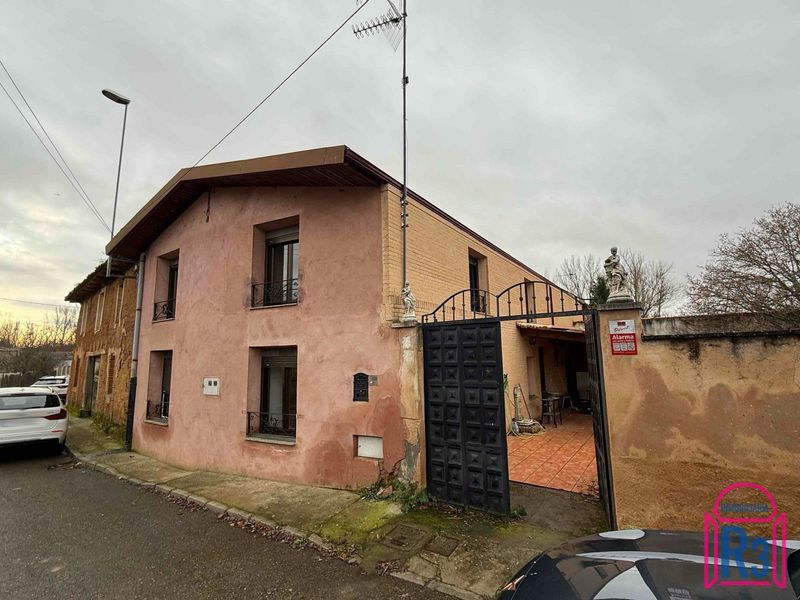 Casa en venta Aldea De La Valdoncina, León. Ref: 22102. Inmobiliaria R3