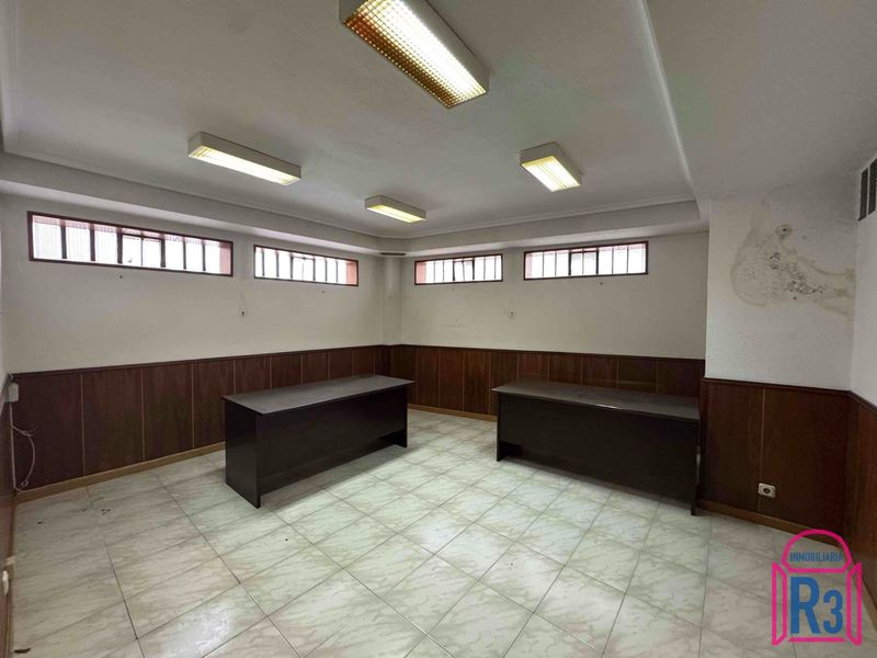 Oficina en venta y alquiler León. Ref: 22139. Inmobiliaria R3