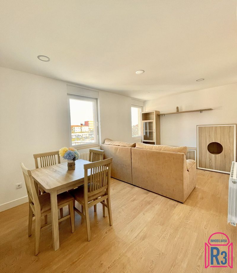 Edificio Singular en venta Trobajo del Camino, León. Ref: 22163. Inmobiliaria R3