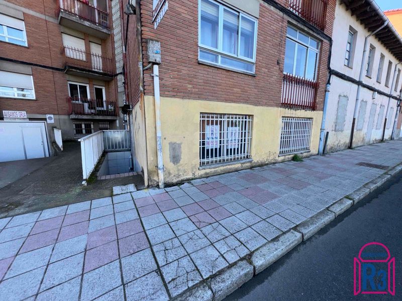 Local Comercial en venta y alquiler León. Ref: 22207. Inmobiliaria R3