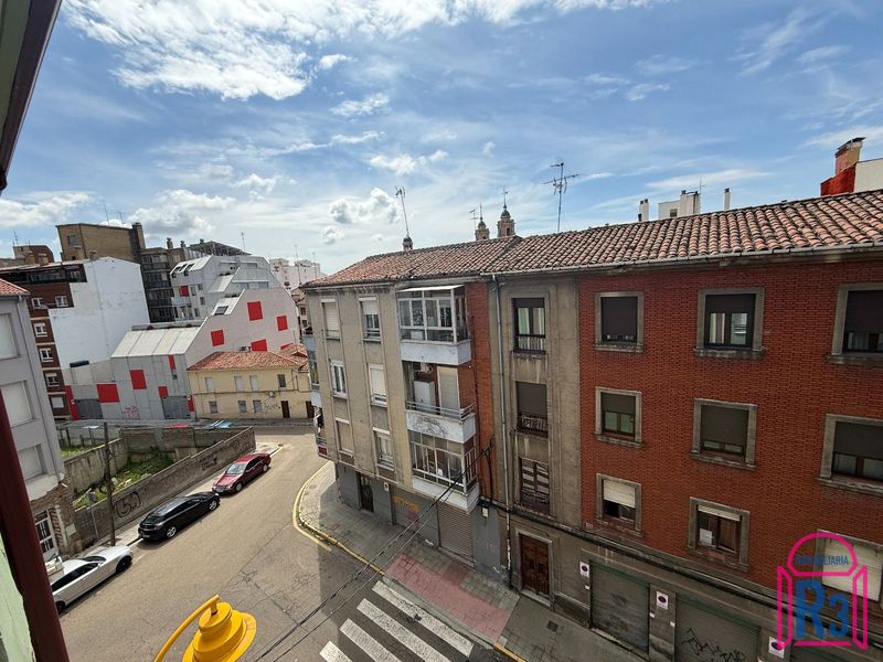 Piso en venta León. Ref: 22214. Inmobiliaria R3