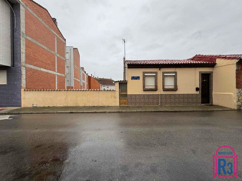 Casa en venta León. Ref: 22251. Inmobiliaria R3