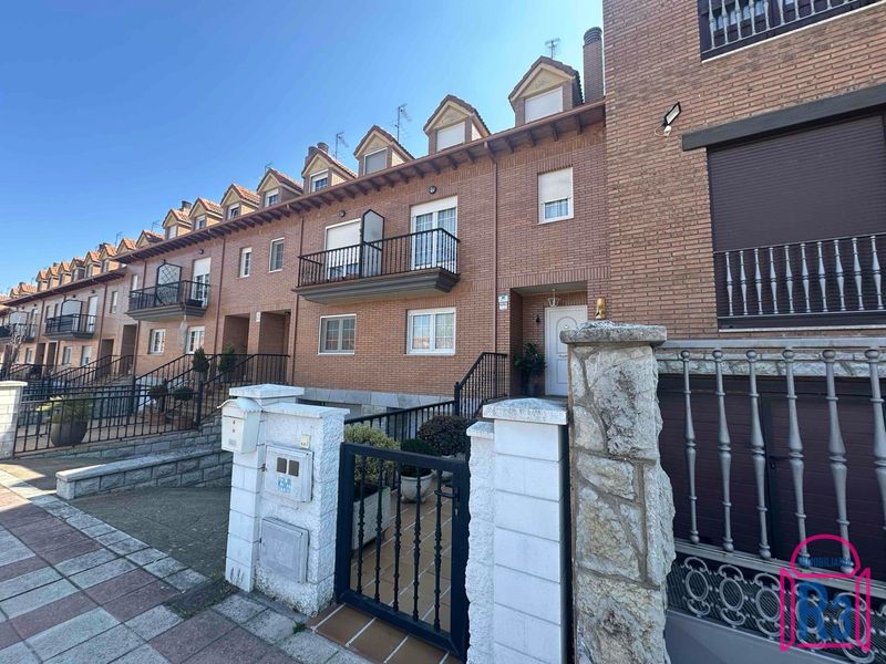 Chalet Adosado en venta San Andrés del Rabanedo, León. Ref: 22262. Inmobiliaria R3