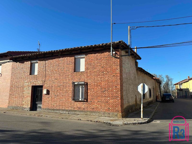Casa en venta Cembranos, León. Ref: 22322. Inmobiliaria R3