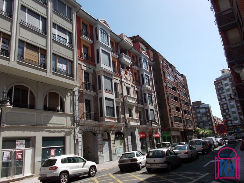 Apartamento en alquiler León. Ref: 22337. Inmobiliaria R3