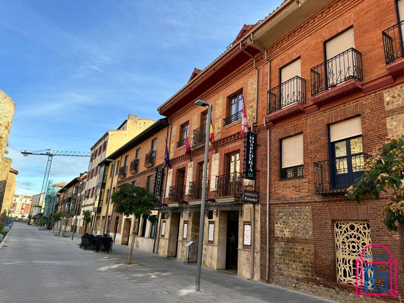 Edificio Singular en venta León. Ref: 22349. Inmobiliaria R3