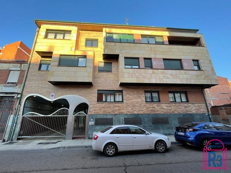 Apartamento en venta León. Ref: 22360. Inmobiliaria R3