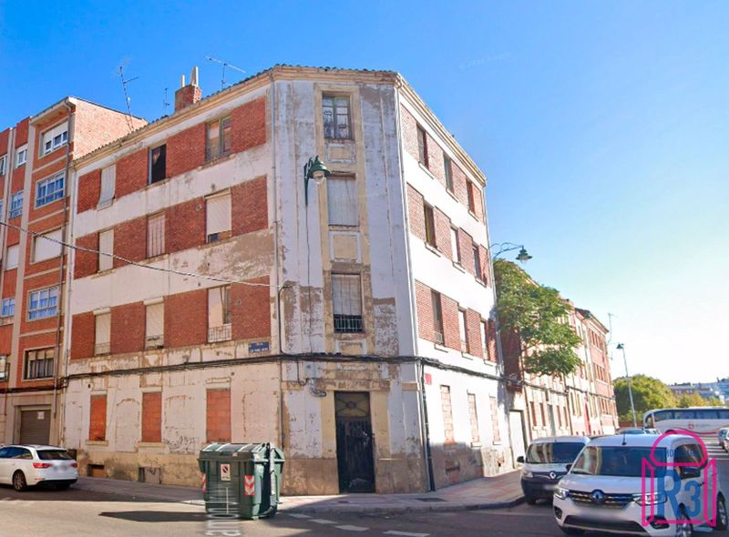 Edificio Singular en venta León. Ref: 22363. Inmobiliaria R3