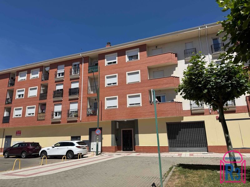 Apartamento en alquiler Trobajo del Camino, León. Ref: 22365. Inmobiliaria R3