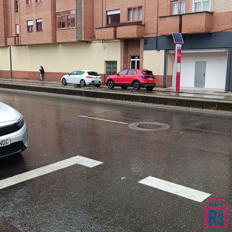 Local Comercial en venta y alquiler León. Ref: 22391. Inmobiliaria R3