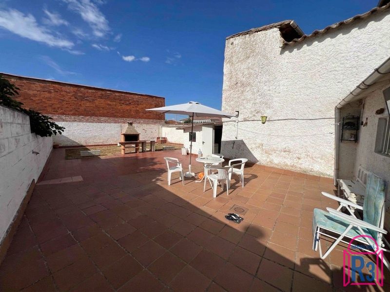 Casa en venta Villaturiel, León. Ref: 22409. Inmobiliaria R3