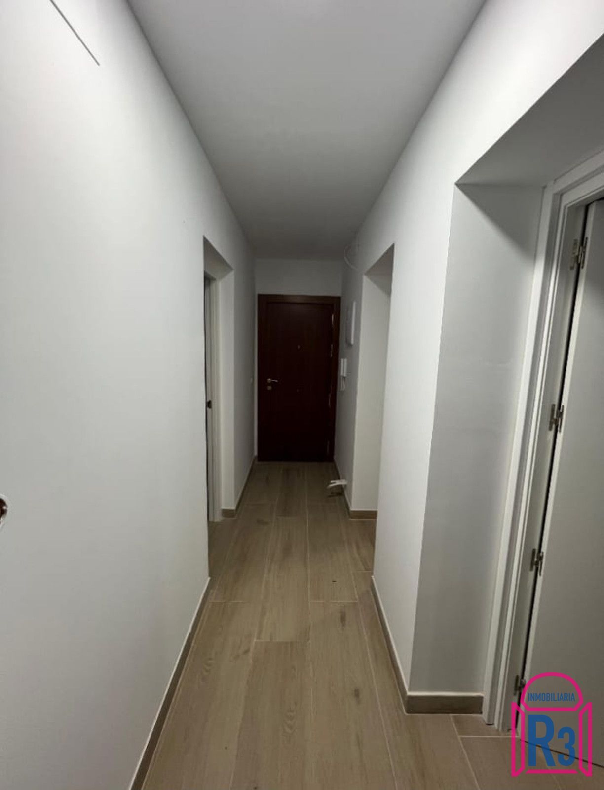 Vivienda de 4 habitaciones y reforma integral en planta Semisótano