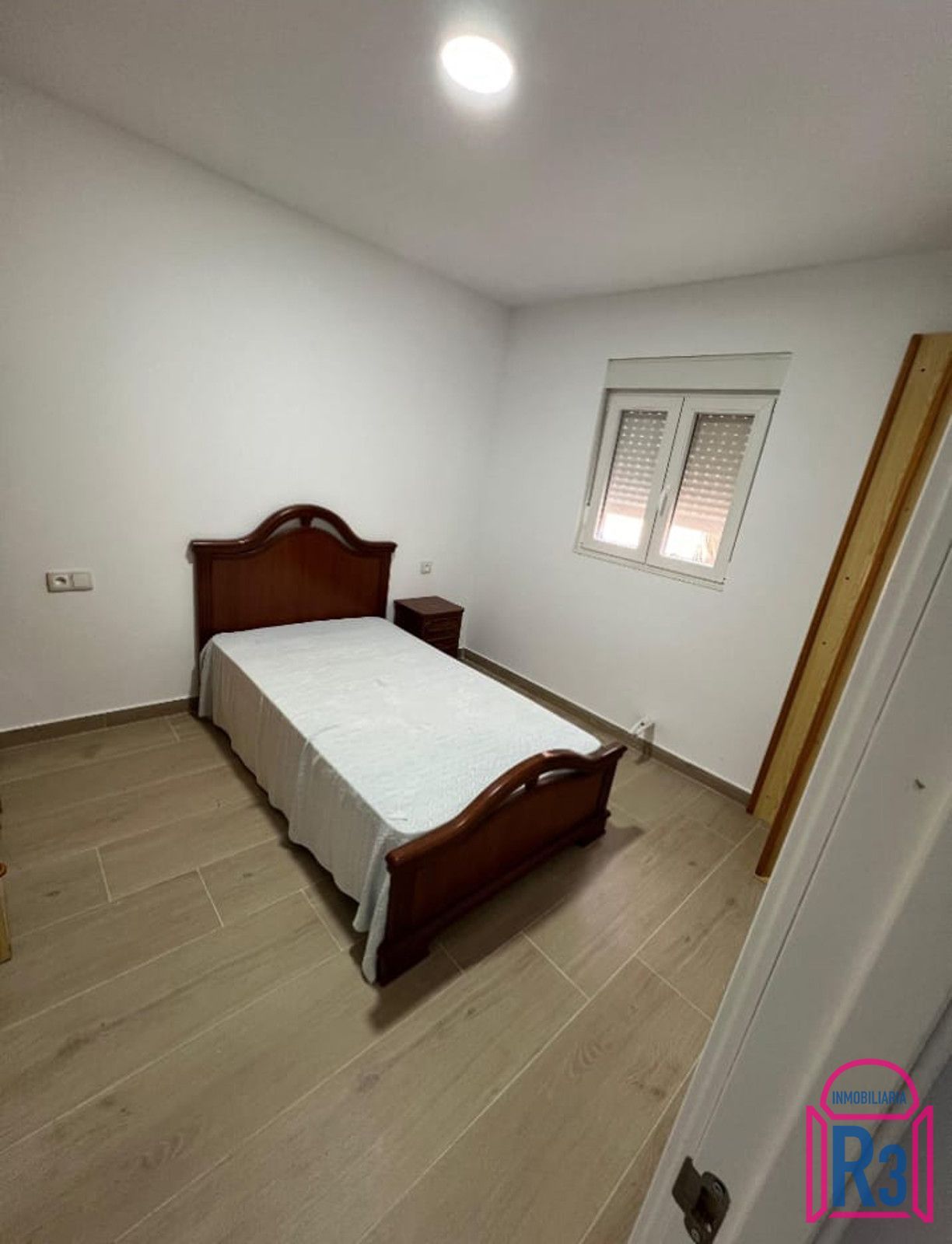 Vivienda de 4 habitaciones y reforma integral en planta Semisótano