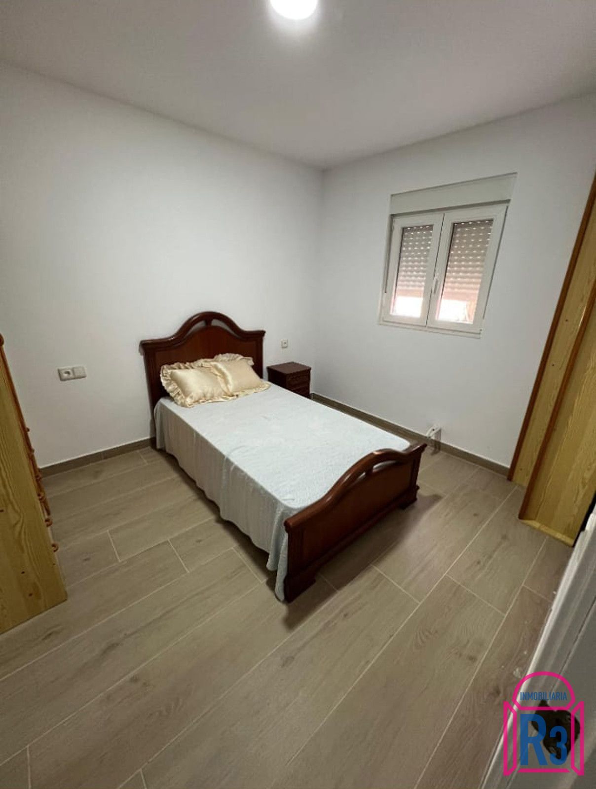 Vivienda de 4 habitaciones y reforma integral en planta Semisótano
