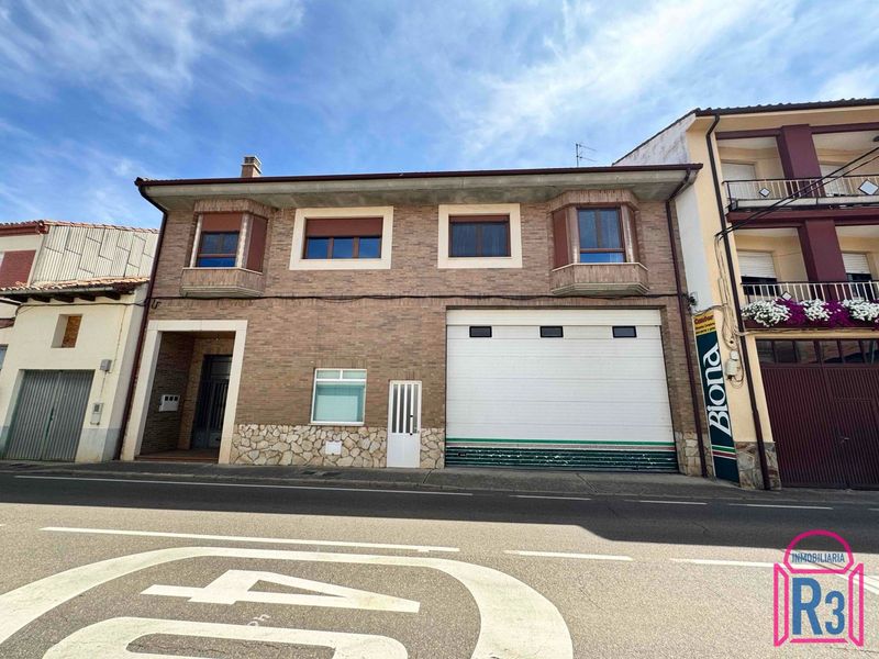 Casa en venta Vilecha, León. Ref: 22430. Inmobiliaria R3