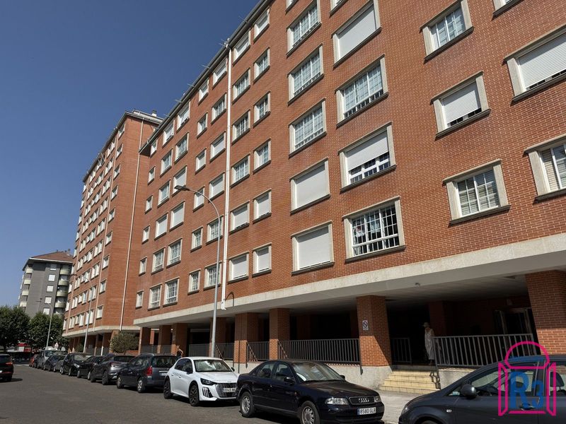 Piso en alquiler León. Ref: 22434. Inmobiliaria R3