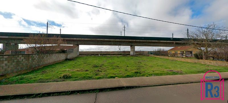 Parcela Urbana en venta Grulleros, León. Ref: 22448. Inmobiliaria R3