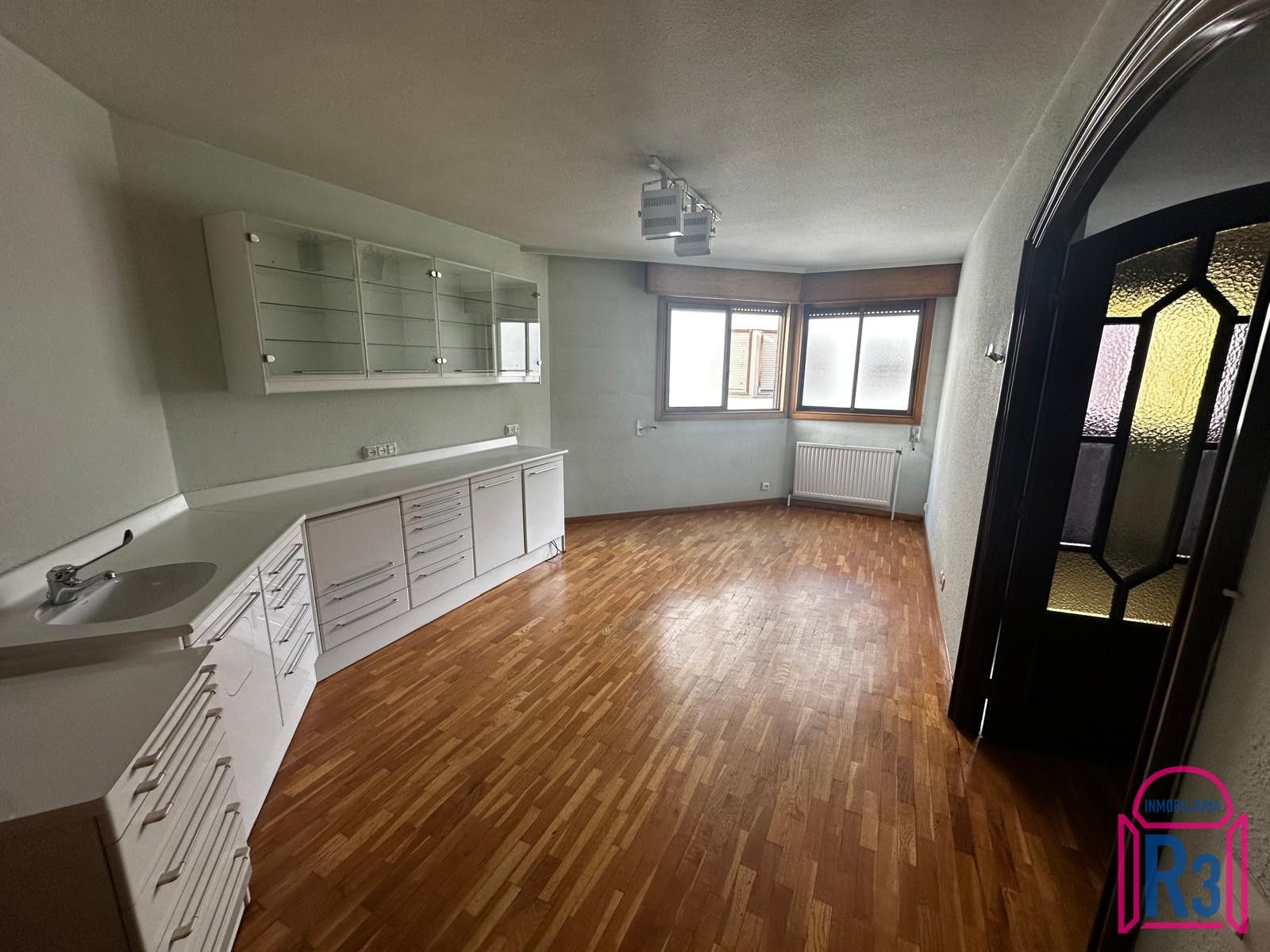 Apartamento alto y soleado próximo a la plaza de la Inmaculada - Foto 3