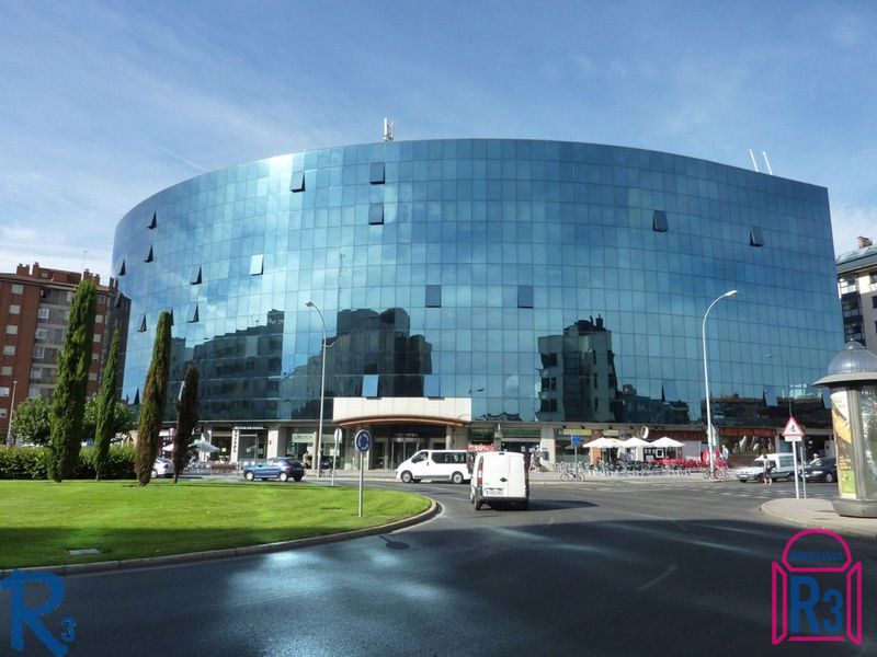 Oficina en alquiler León. Ref: 22470. Inmobiliaria R3