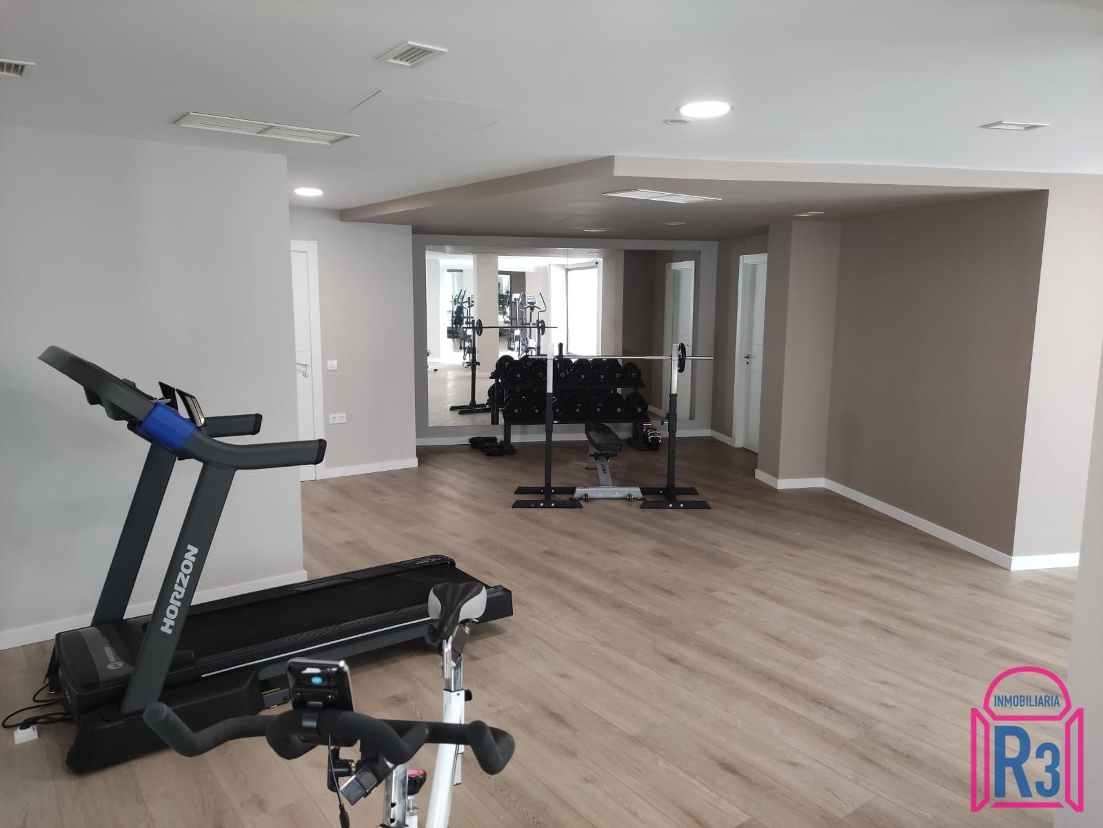 Excelente vivienda loft en finca con piscina y zonas comunes