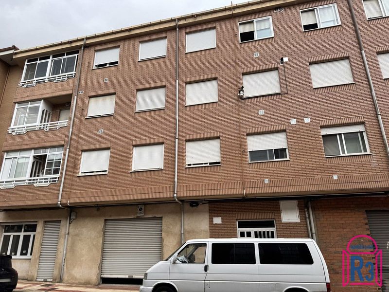 Piso en venta Trobajo del Camino, León. Ref: 22474. Inmobiliaria R3