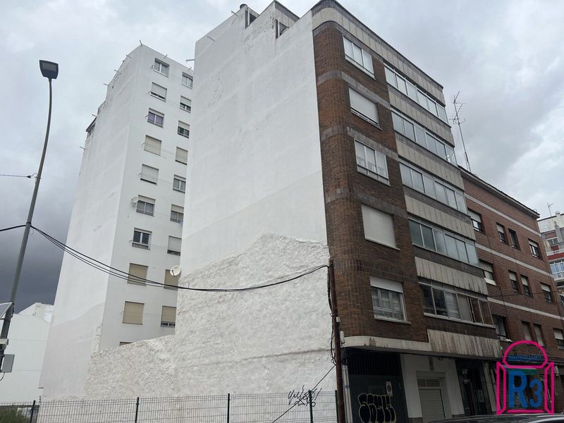 Piso en venta León. Ref: 22478. Inmobiliaria R3