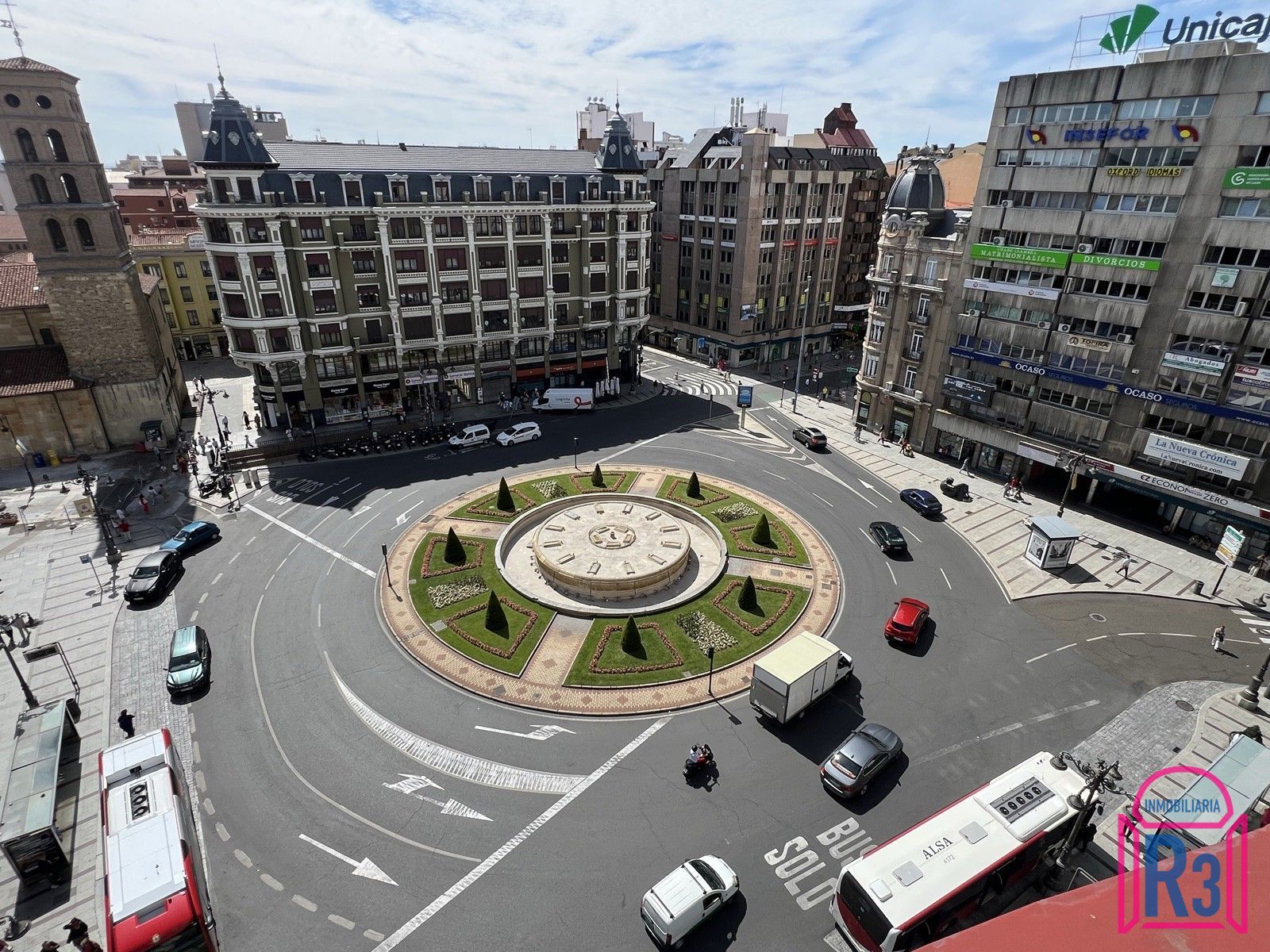 Excelente piso en edificio singular con magníficas vistas
