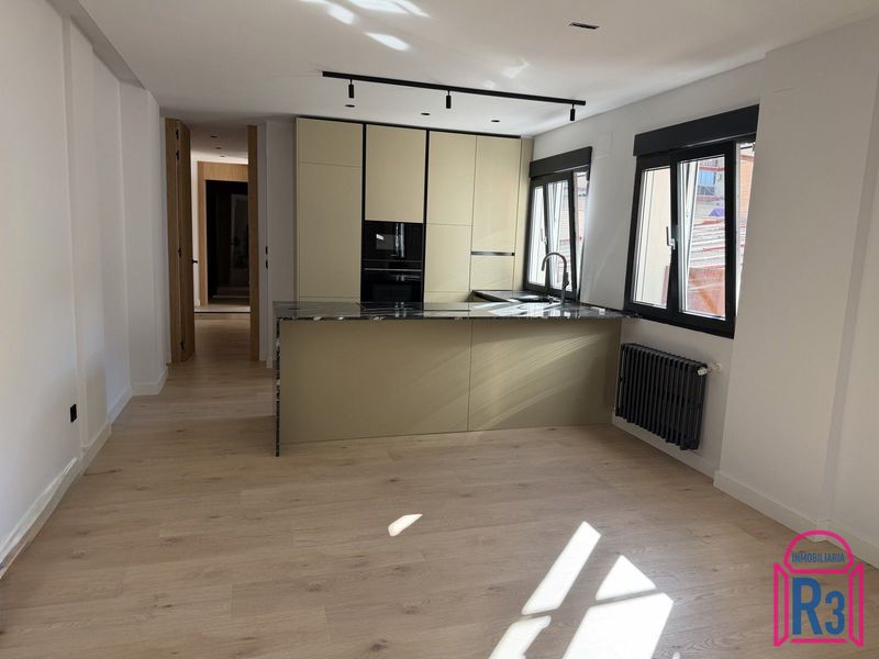 Apartamento en venta León. Ref: 22494. Inmobiliaria R3