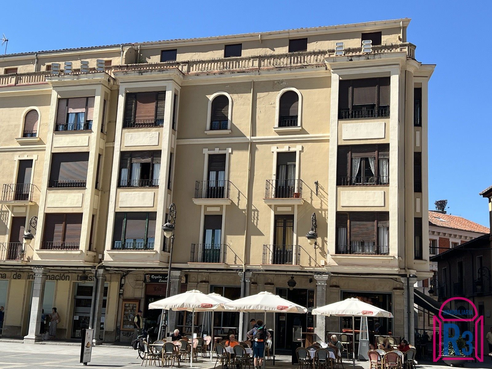 Exclusiva vivienda toda exterior enfrente de la fachada principal de la Catedral. - Foto 21