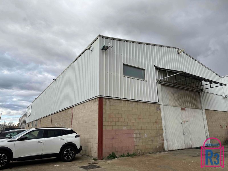 Nave Industrial en venta y alquiler León. Ref: 3139. Inmobiliaria R3