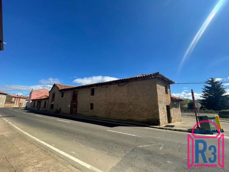 Casa en venta Lorenzana, León. Ref: 3448. Inmobiliaria R3