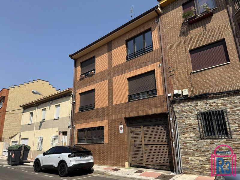 Apartamento en alquiler León. Ref: 3688. Inmobiliaria R3