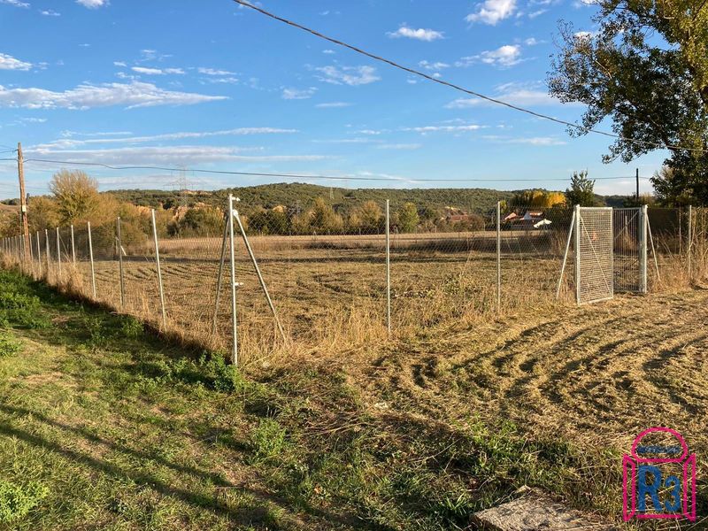 Parcela Urbana en venta Villanueva Del Arbol, León. Ref: 4911. Inmobiliaria R3