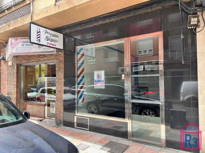 Local Comercial en venta y alquiler León. Ref: 5513. Inmobiliaria R3