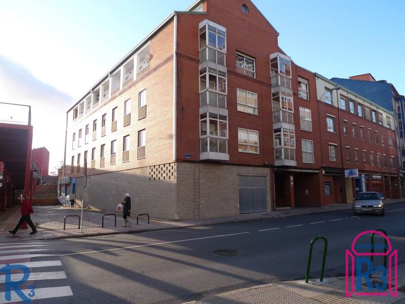 Local Comercial en venta León. Ref: 5988. Inmobiliaria R3