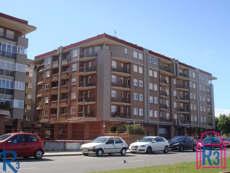 Local Comercial en venta León. Ref: 6707. Inmobiliaria R3