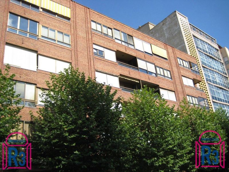 Piso en alquiler León. Ref: 8269. Inmobiliaria R3