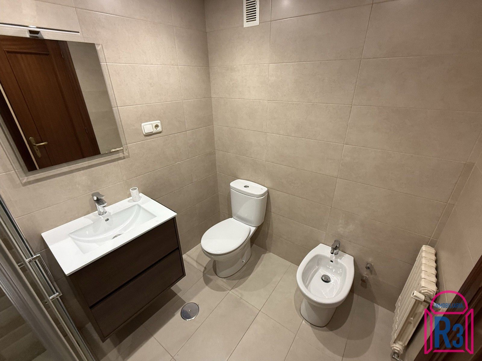 Piso sin amueblar en alquiler