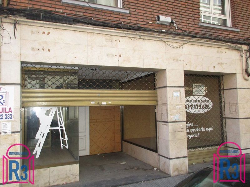 Local Comercial en venta y alquiler León. Ref: 8345. Inmobiliaria R3