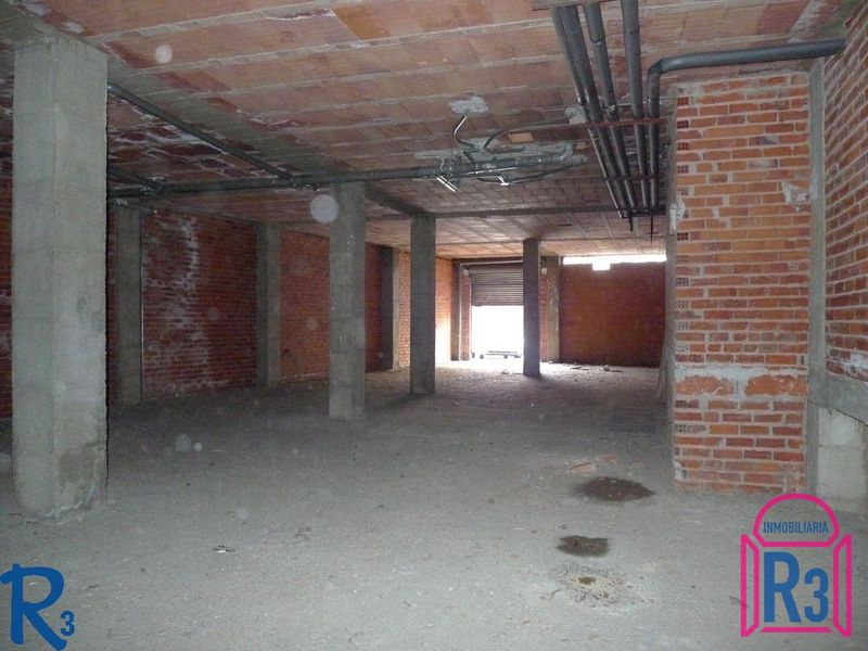 Local Comercial en venta León. Ref: 8572. Inmobiliaria R3