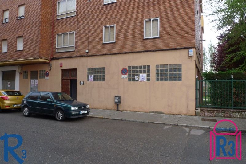Local Comercial en alquiler León. Ref: 9145. Inmobiliaria R3