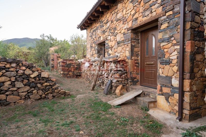 Casa en venta Riaza, Segovia. Ref: 1029. Cajal Gestión Inmobiliaria